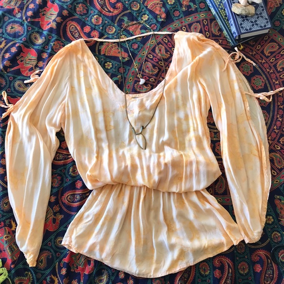 Boho chic tie-dye shit - Picture 3 of 6